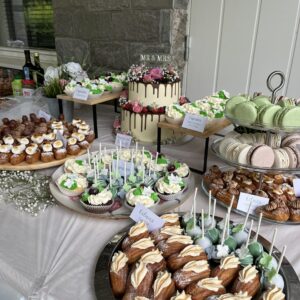 Herkullinen makeapöytä juhlaasi